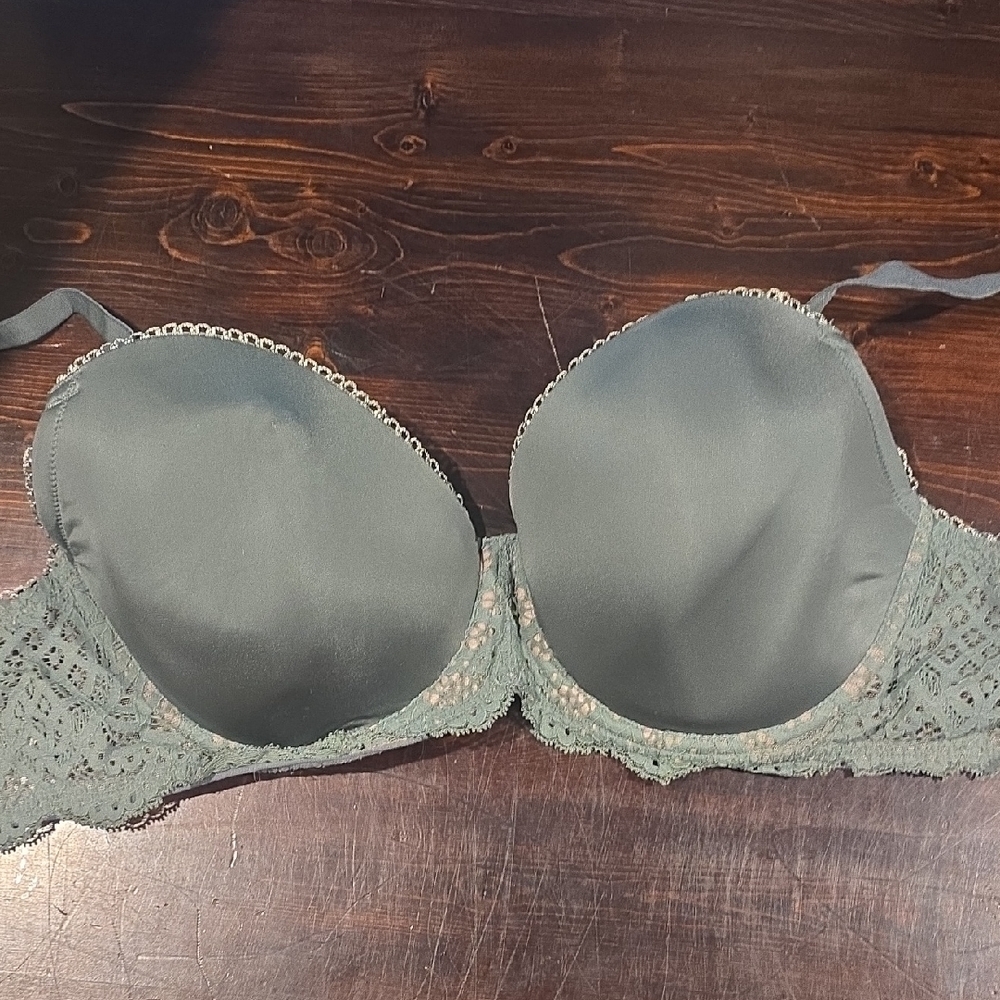 Victoria's Secret Dream Angels Lace Push-Up Bra